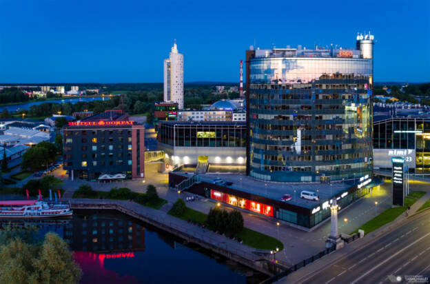 Tartu at night